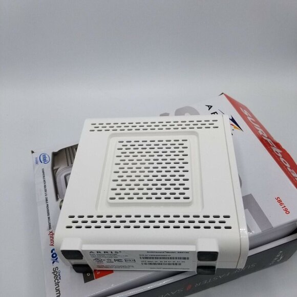 ARRIS Surfboard SB6190 DOCSIS 3.0 Cable Modem, White - 1.4 GBPs - Picture 8 of 9